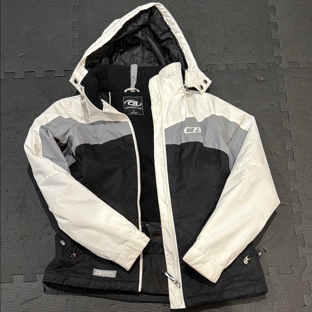 CB Casual Black and Gray Ski Jacket with Sporty Design